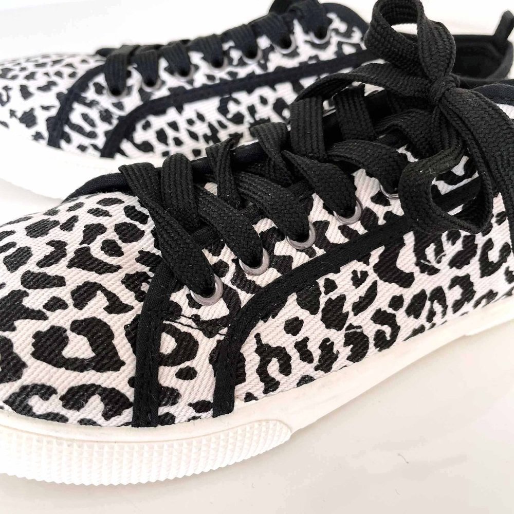 Leopard Print Low-Top Sneakers - Black &  light gray - Picture 2 of 6